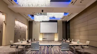 SAADIYAT ROTANA RESORT & VILLAS