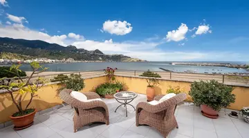 Sabbie d'oro Giardini Naxos