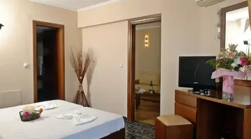 Sacallis Inn Beach Hotel
