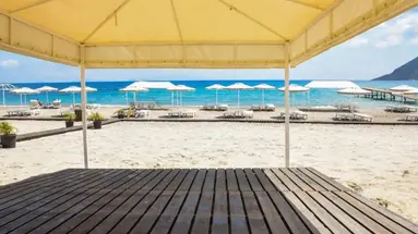 Sacallis Inn Beach Hotel