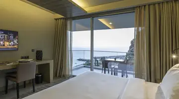 Saccharum Resort
