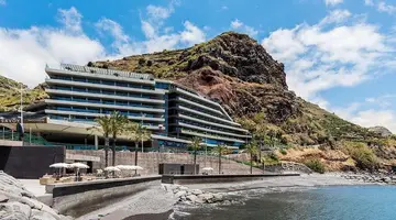 Saccharum Resort