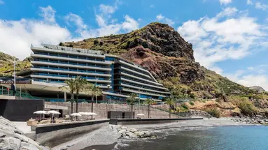 Saccharum Resort