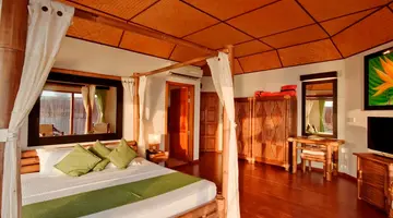 Safari Island Resort