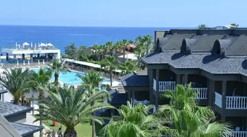 SAILORS BEACH CLUB