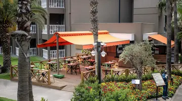 SAILORS BEACH CLUB