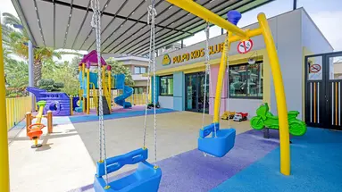 SAILORS BEACH CLUB
