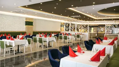 SAILORS BEACH CLUB