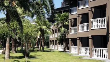 SAILORS BEACH CLUB