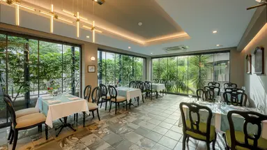 SAILORS BEACH CLUB