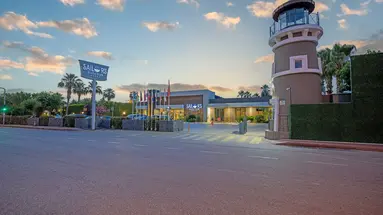 SAILORS BEACH CLUB