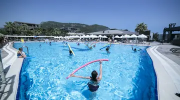 SAILORS BEACH CLUB