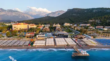 SAILORS BEACH CLUB