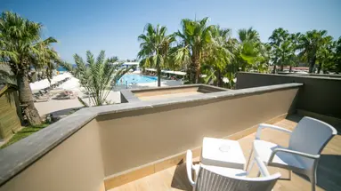 SAILORS BEACH CLUB