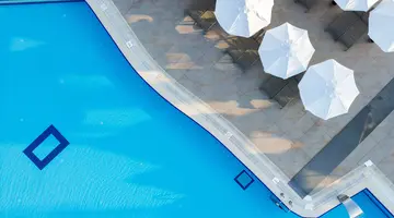 SAILORS BEACH CLUB
