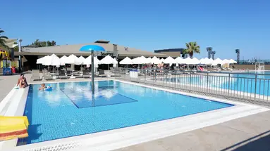 SAILORS BEACH CLUB