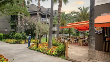 SAILORS BEACH CLUB