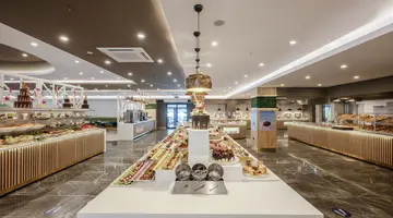 SAILORS BEACH CLUB