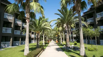 SAILORS BEACH CLUB
