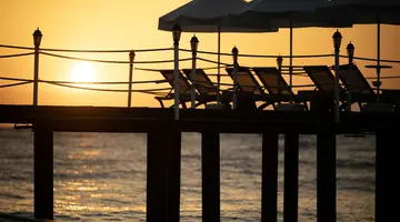 SAILORS BEACH CLUB