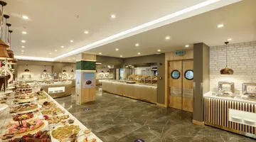 SAILORS BEACH CLUB