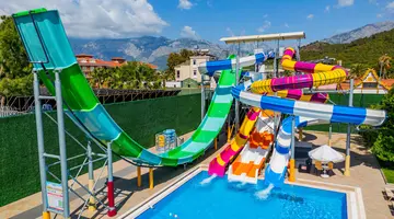 SAILORS BEACH CLUB