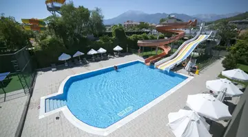 Sailors Beach Club