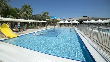Sailors Beach Club