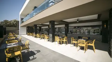 SAILORS BEACH CLUB