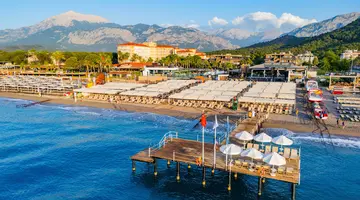 SAILORS BEACH CLUB