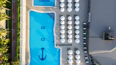 SAILORS BEACH CLUB