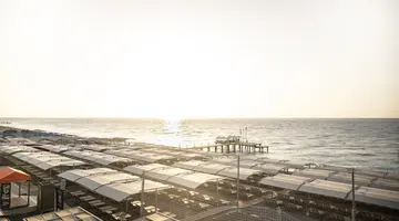 SAILORS BEACH CLUB