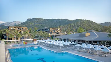 SAILORS BEACH CLUB