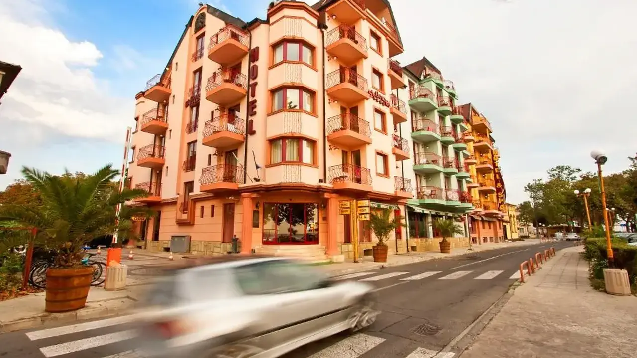Saint George Hotel & Medical Spa