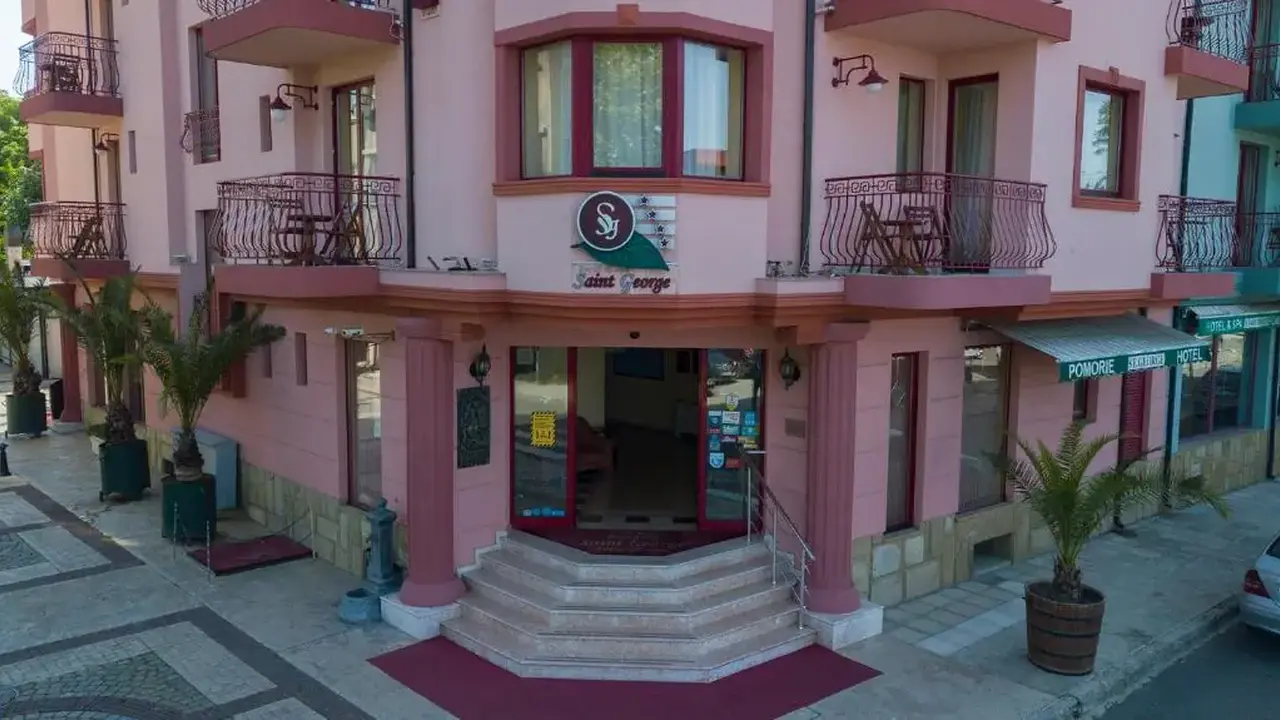 Saint George Hotel & Medical Spa