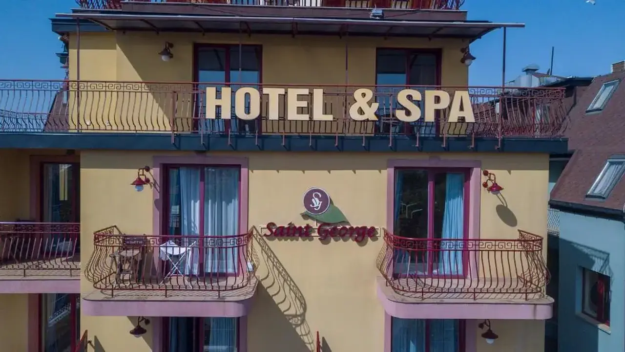 Saint George Hotel & Medical Spa