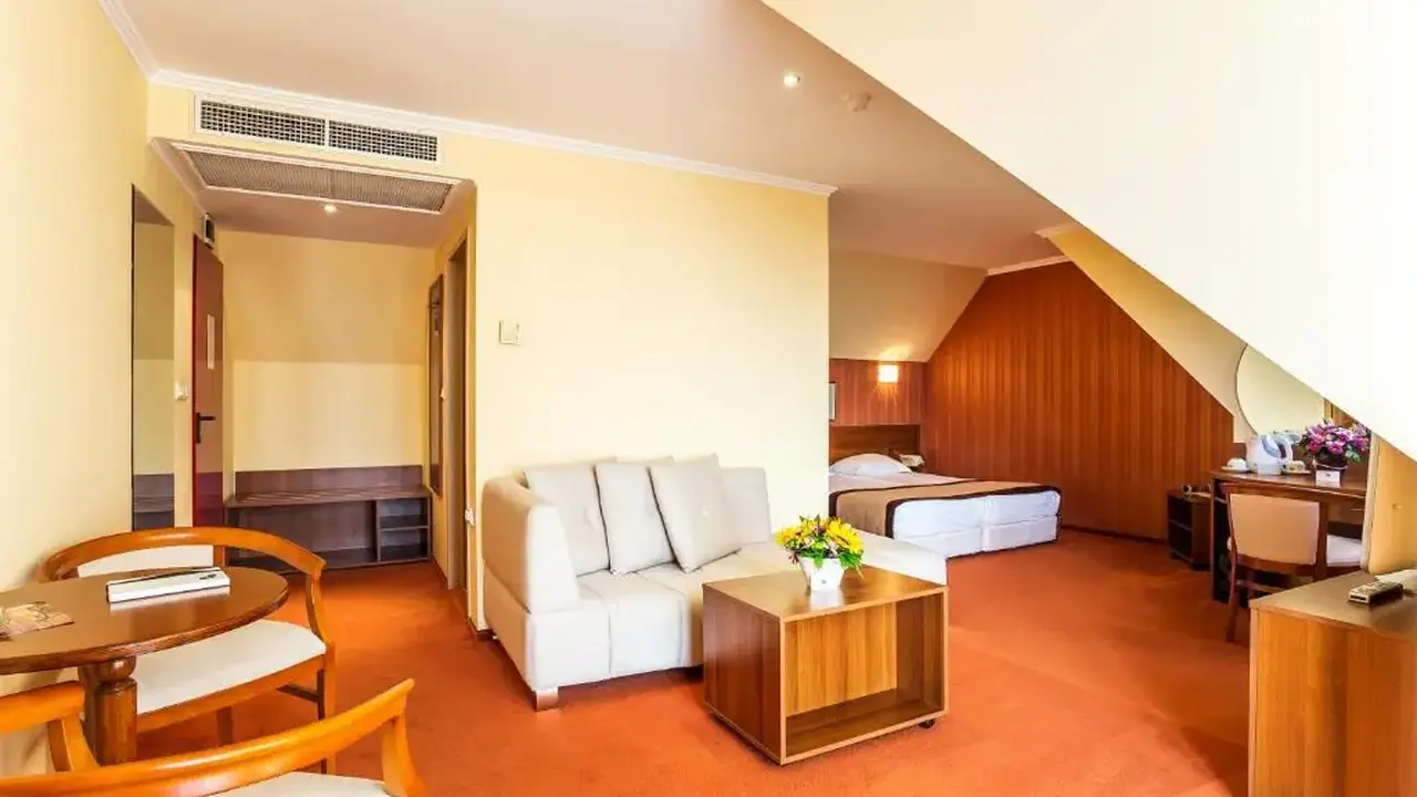 Saint George Hotel & Medical Spa