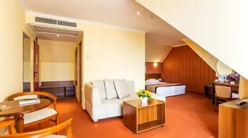 Saint George Hotel & Medical Spa