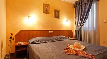 Saint George Hotel & Medical Spa
