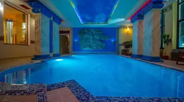 Saint George Hotel & Medical Spa