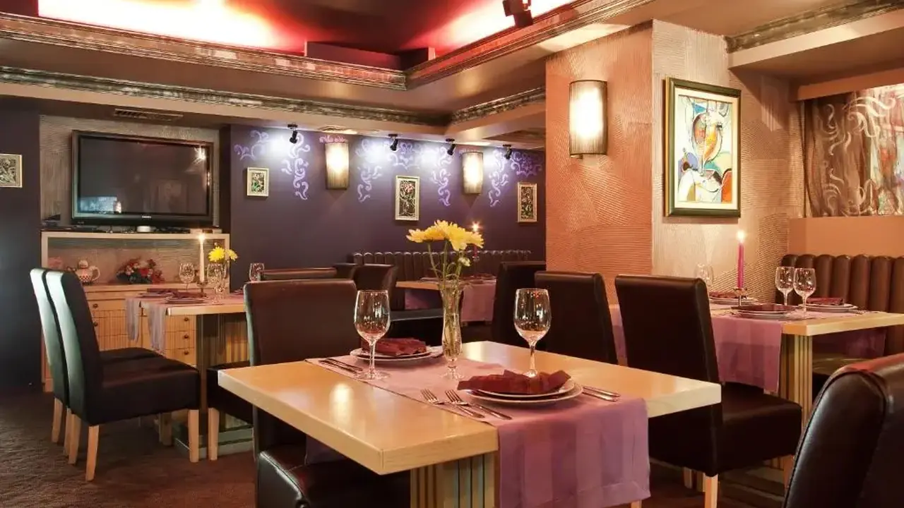 Saint George Hotel & Medical Spa