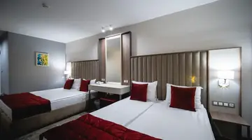 Saint George Hotel & Medical Spa