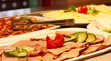 Saint George Hotel & Medical Spa