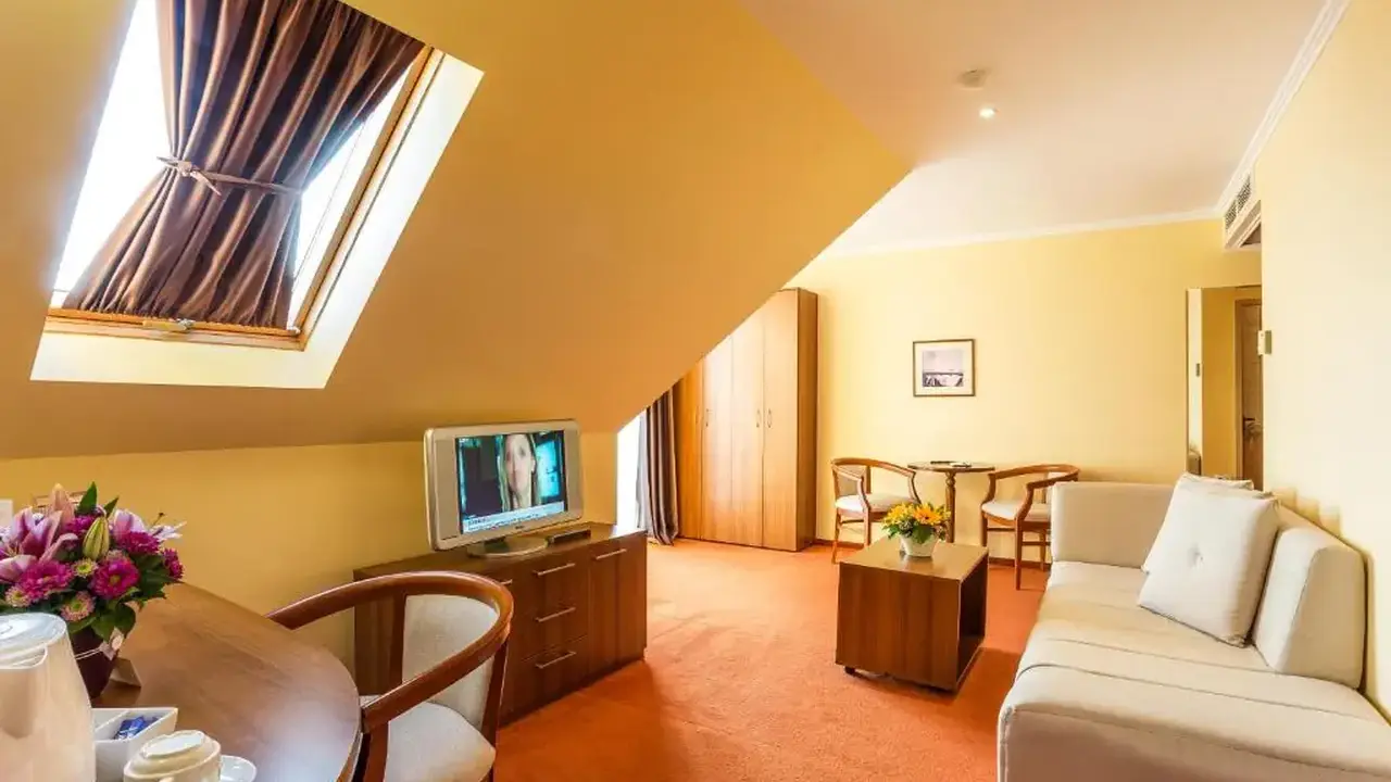 Saint George Hotel & Medical Spa
