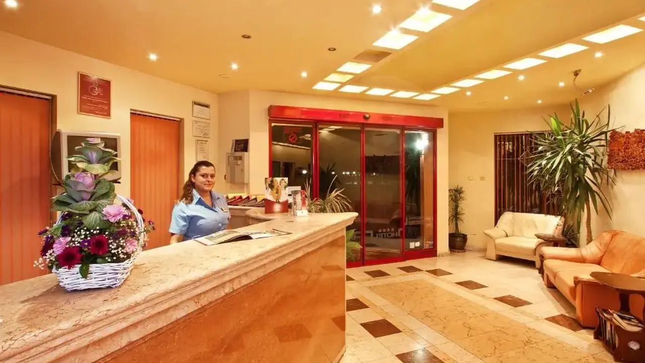 Saint George Hotel & Medical Spa