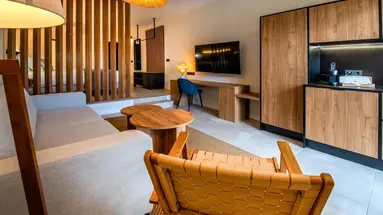 Saladar Suites Boutique