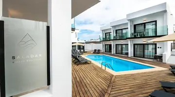 Saladar Suites Boutique
