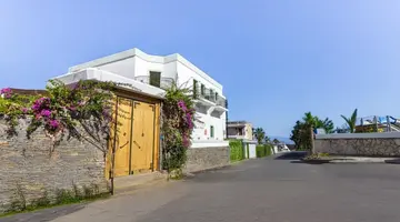 SALINAS BEACH HOTEL (BOUTIQUE CONCEPT RENOVATED)