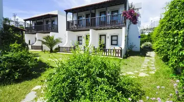 SALINAS BEACH HOTEL (BOUTIQUE CONCEPT RENOVATED)
