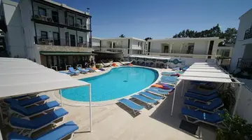 SALINAS BEACH HOTEL